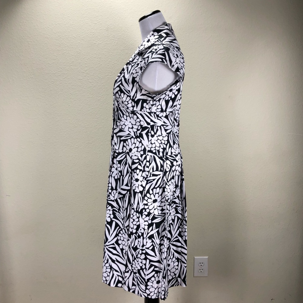 Dorby Black & White Floral Short Sleeve Midi Dress - Picture 3 of 7
